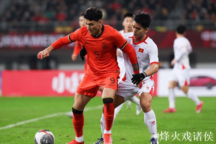 熊猫杯：拜合拉木错失单刀 U22国足首战惜败越南队